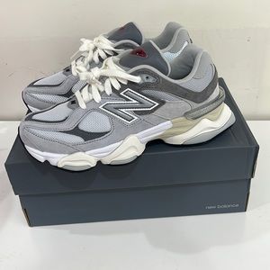 New Balance 9060 Women size:8.5, Men size: 7. New and Never Worn!